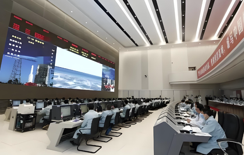 LED��ʾ�����������պ��������Ұ